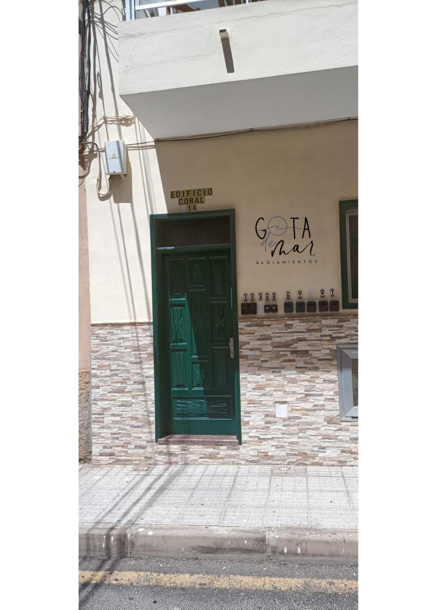 Gota De Mar Hostel Los Abrigos Kültér fotó